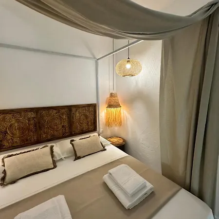 Rada Room&suite ゲストハウス