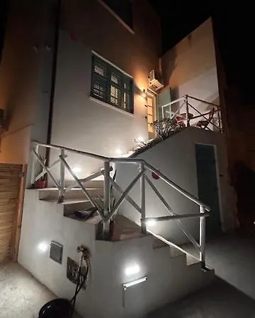 Rada Room&suite 4* ファヴィニャーナ