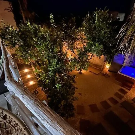 Rada Room&suite ゲストハウス