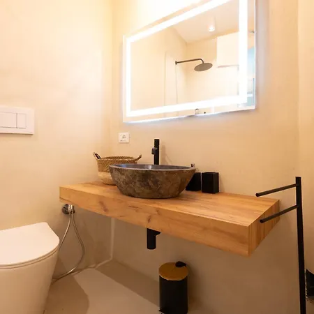 Rada Room&suite ゲストハウス